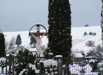 Fotografia rovnakého kríža, Cintorín Nižný, 15.2.2009